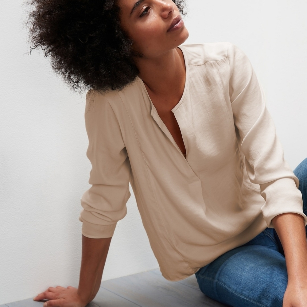 Banana Republic Essential Popover Top